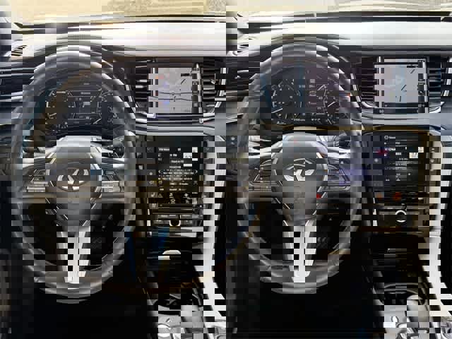 Used 2023 INFINITI QX55 Essential image 15