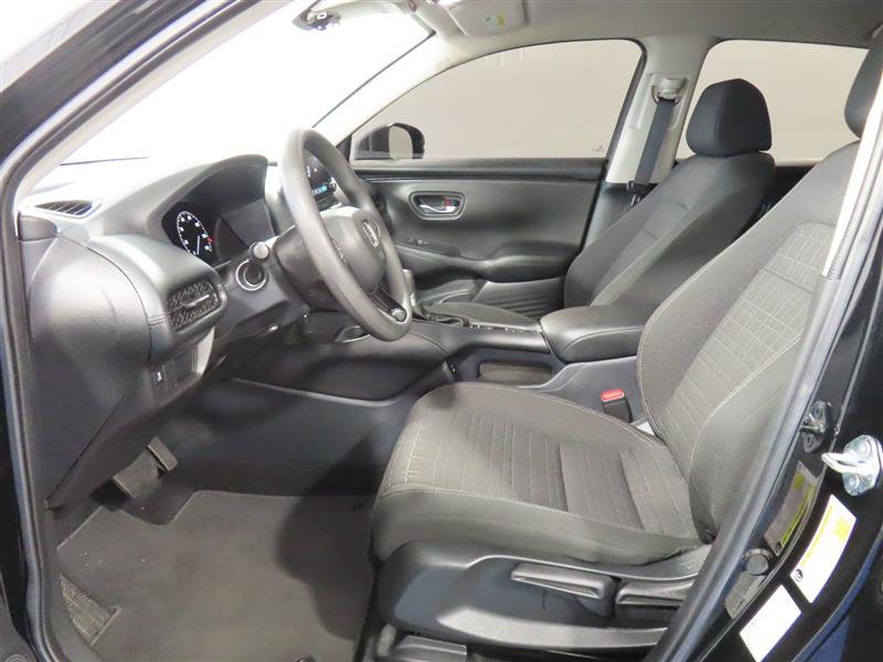 Used 2025 Honda HR-V LX image 16