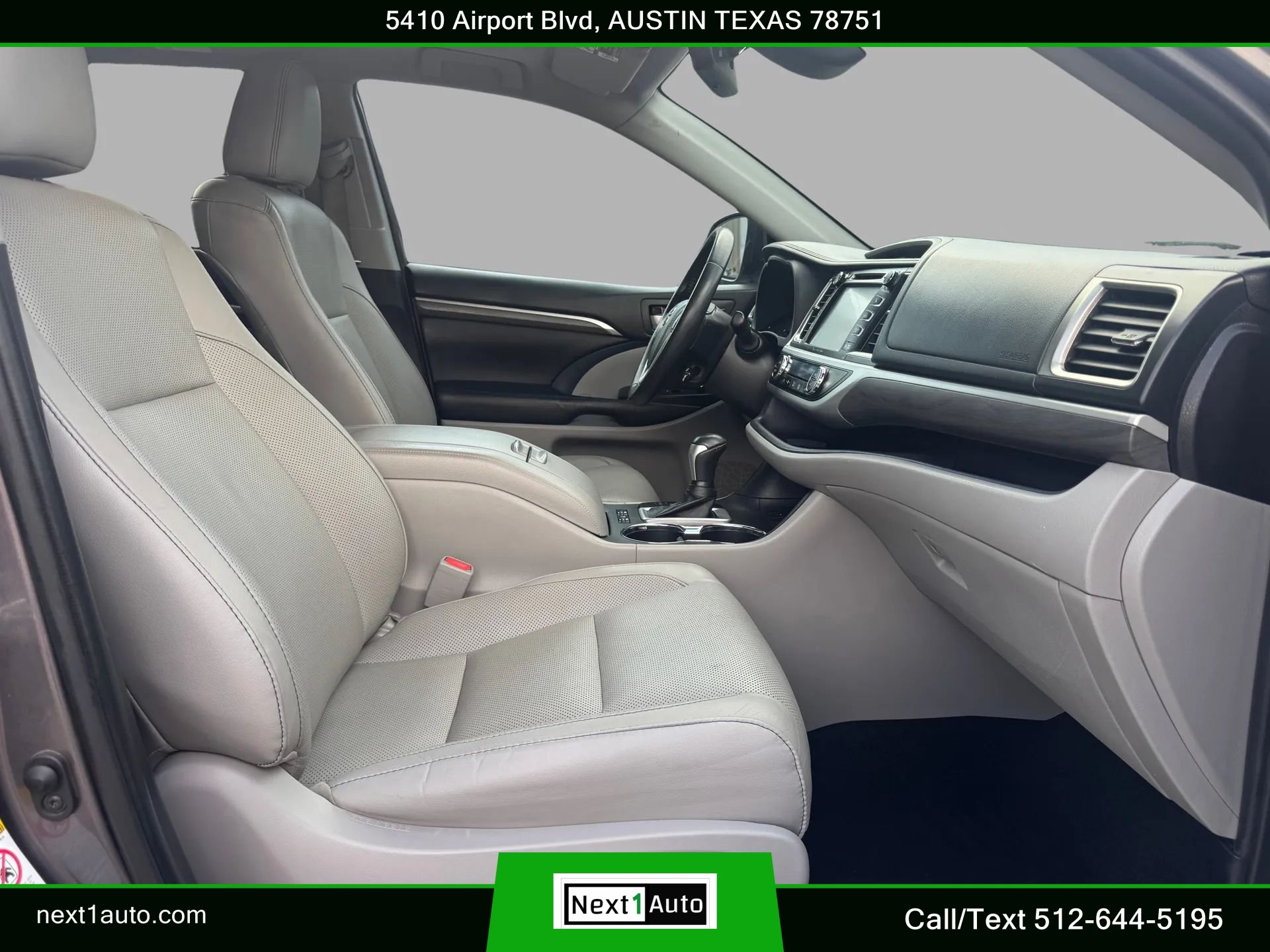 Used 2019 Toyota Highlander Limited FWD image 29