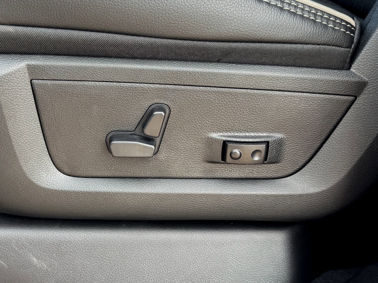 New 2026 RAM 2500 Laramie image 38