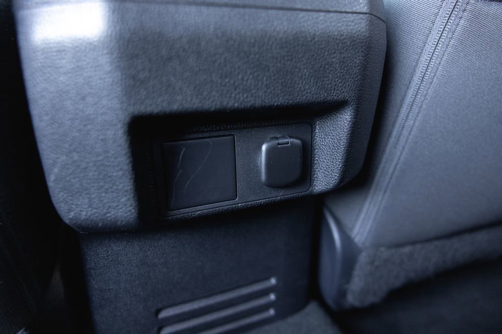 Used 2025 Toyota Tacoma SR5 image 28