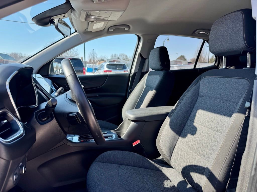 Used 2022 Chevrolet Equinox LT image 17