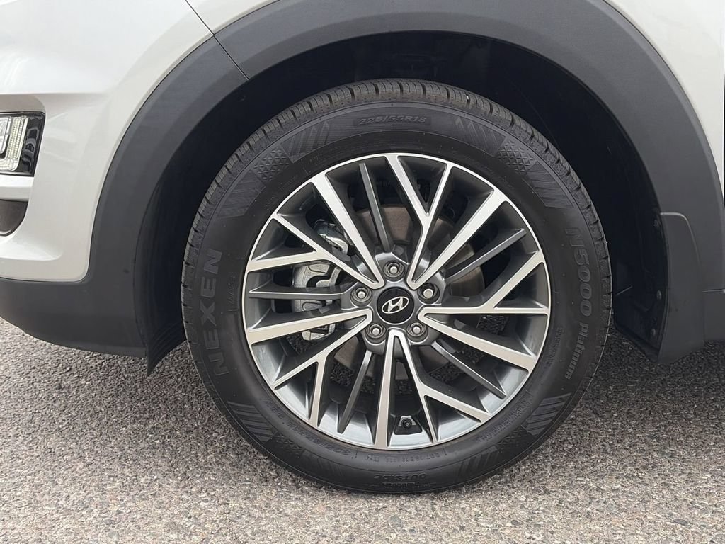 Used 2021 Hyundai Tucson Limited AWD/4WD image 11