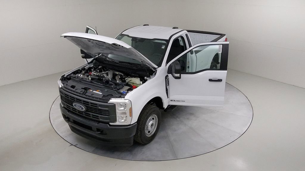 New 2026 Ford F250 XL w/ F-250 >10K GVWR Package image 40