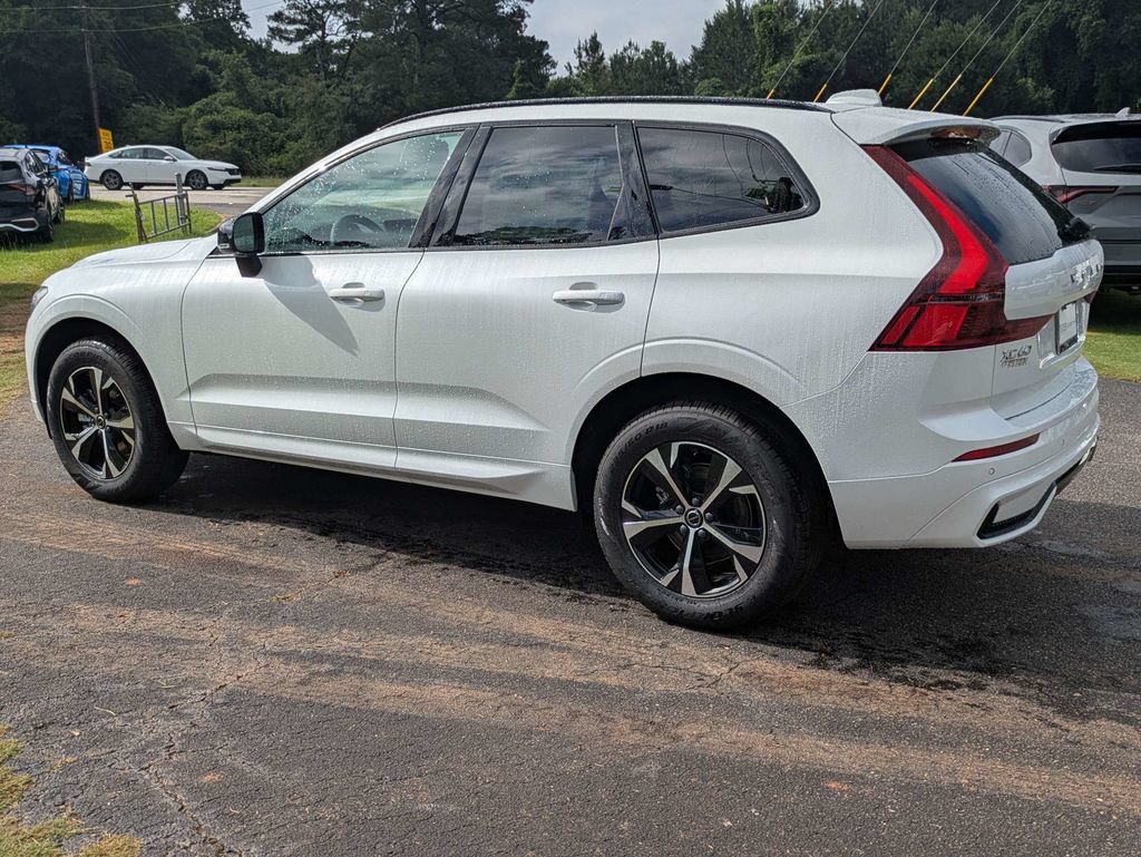 New 2026 Volvo XC60 B5 Core AWD/4WD image 4