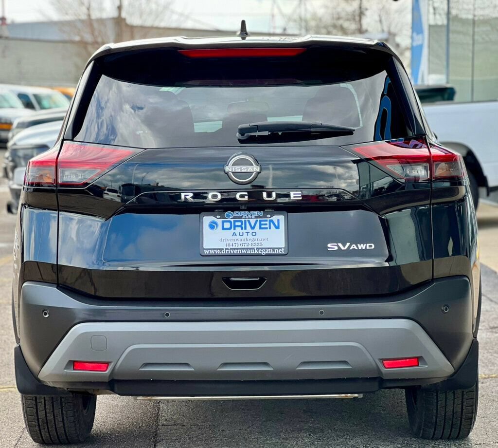 Used 2023 Nissan Rogue SV AWD/4WD image 4