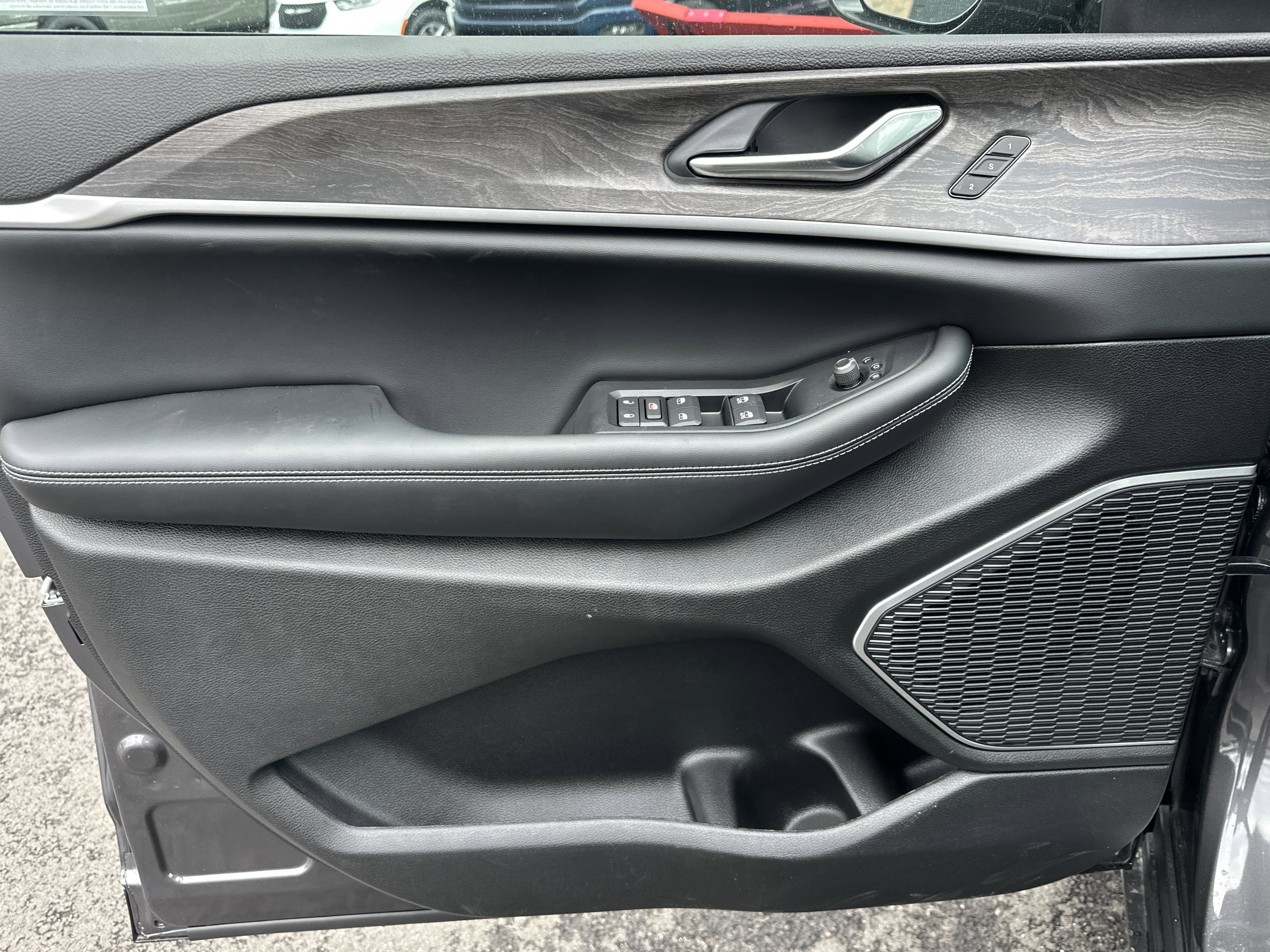 New 2026 Jeep Grand Cherokee L Limited w/ Limited Altitude Package image 29