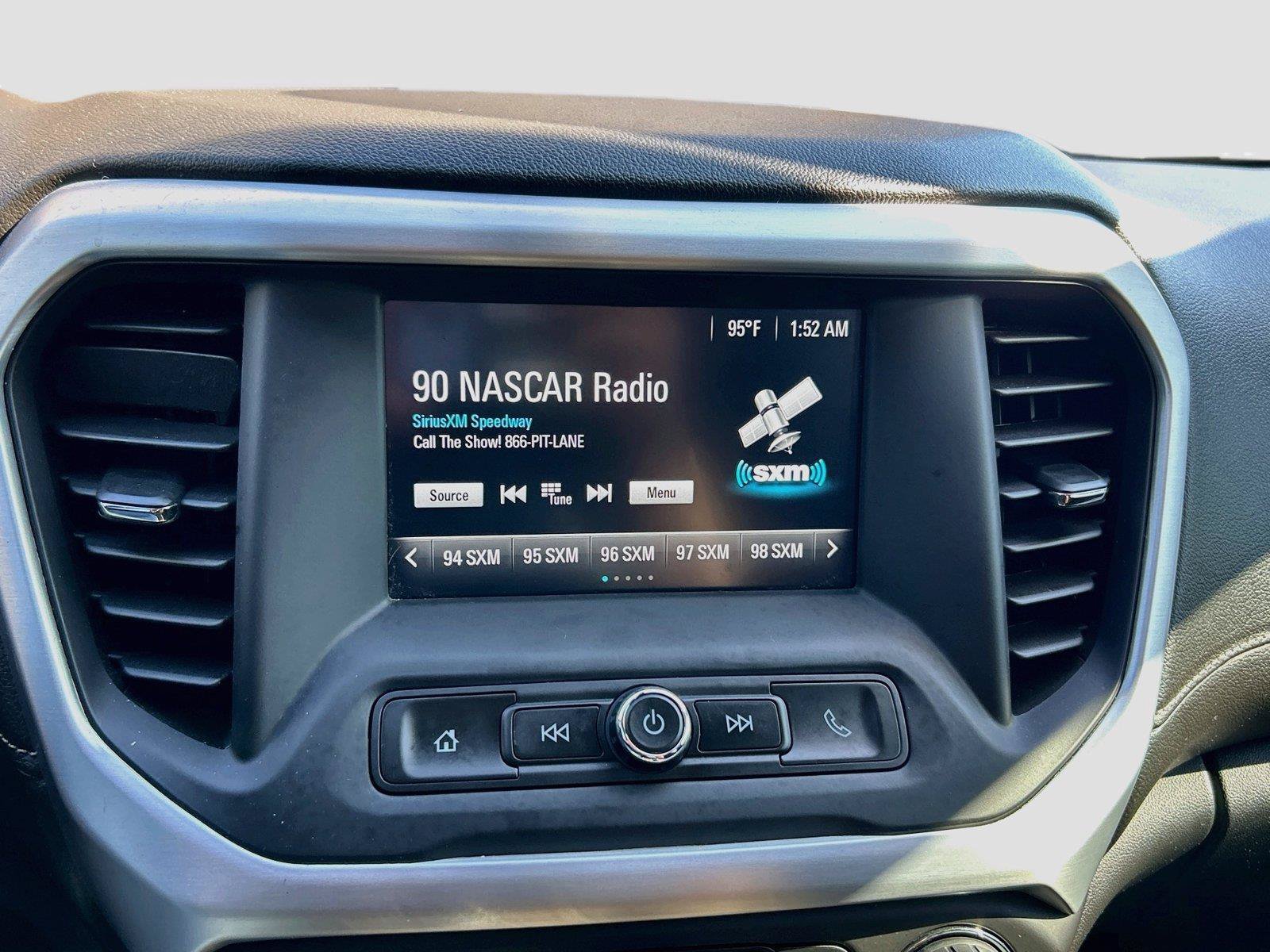 Used 2019 GMC Acadia SLE FWD image 27