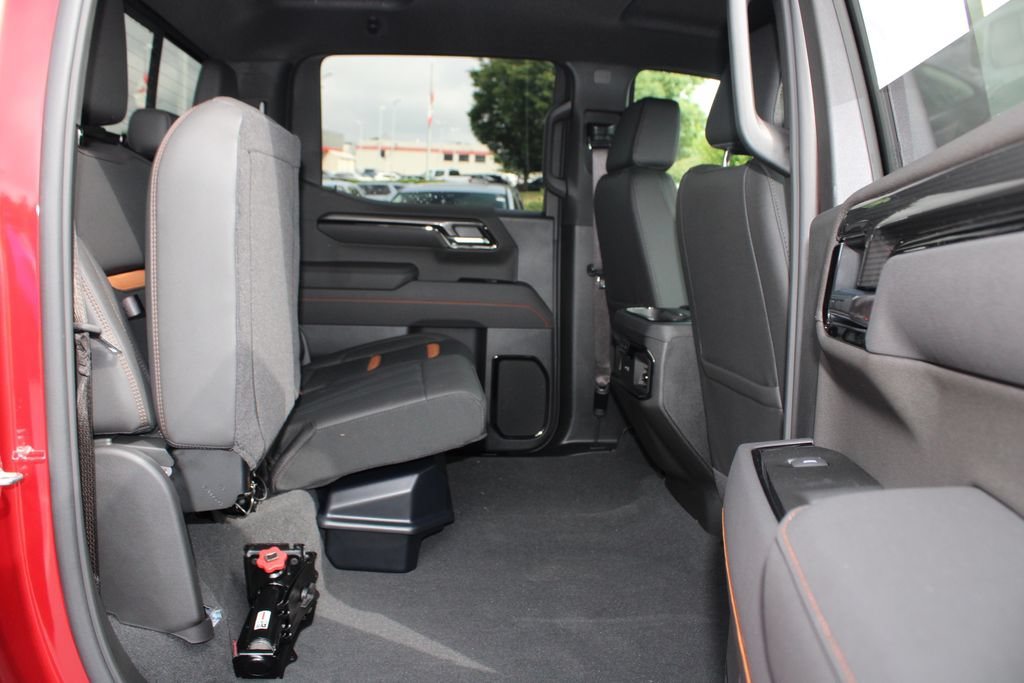 Used 2026 GMC Sierra 1500 AT4 w/ Technology Package AWD/4WD image 15