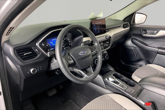 Used 2022 Ford Escape SE FWD image 14
