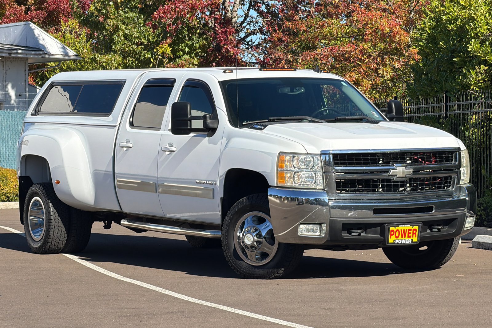 Used 2009 Chevrolet Silverado 3500 LTZ w/ LTZ Plus Package AWD/4WD image 2