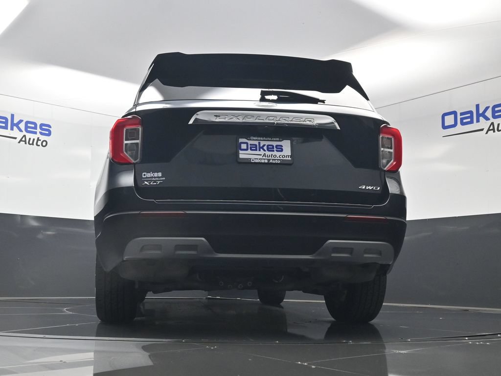 Used 2022 Ford Explorer XLT w/ Equipment Group 202A AWD/4WD image 44