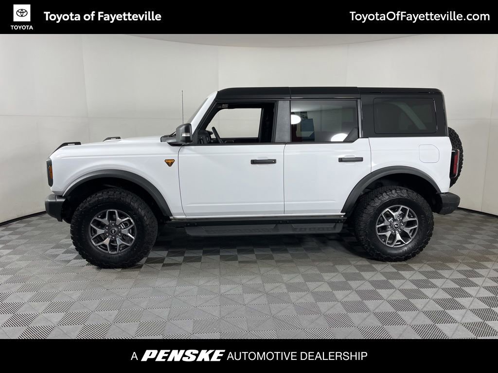 Used 2025 Ford Bronco Badlands image 2