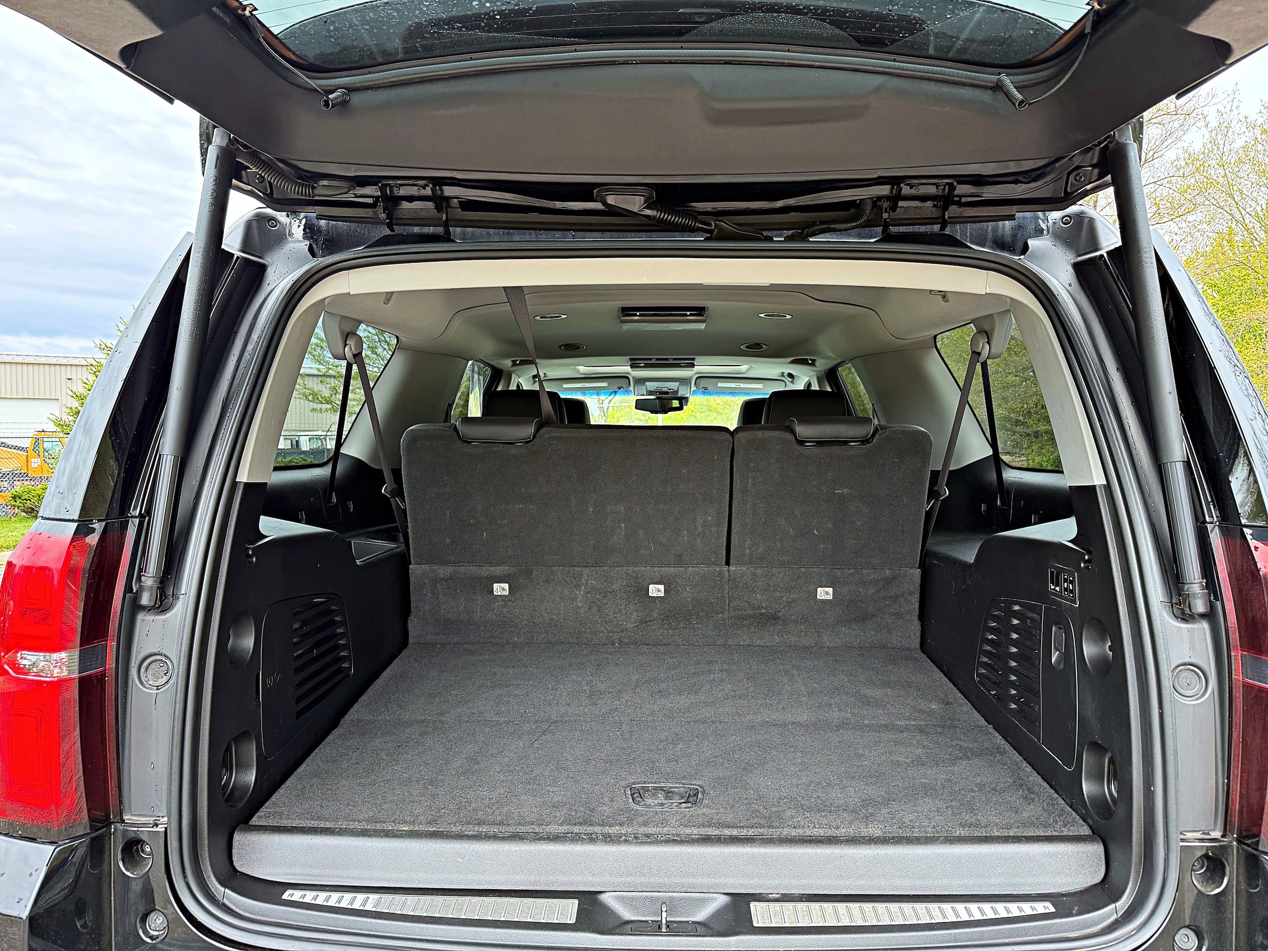 Used 2019 Chevrolet Suburban Premier AWD/4WD image 22