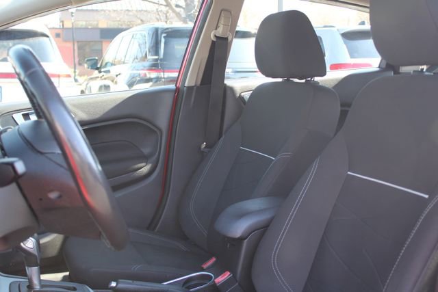 Used 2014 Ford Fiesta SE image 32