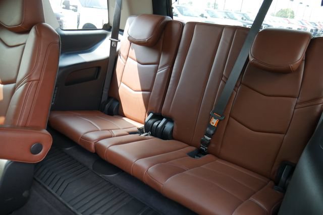 Used 2020 Cadillac Escalade Luxury AWD/4WD image 26
