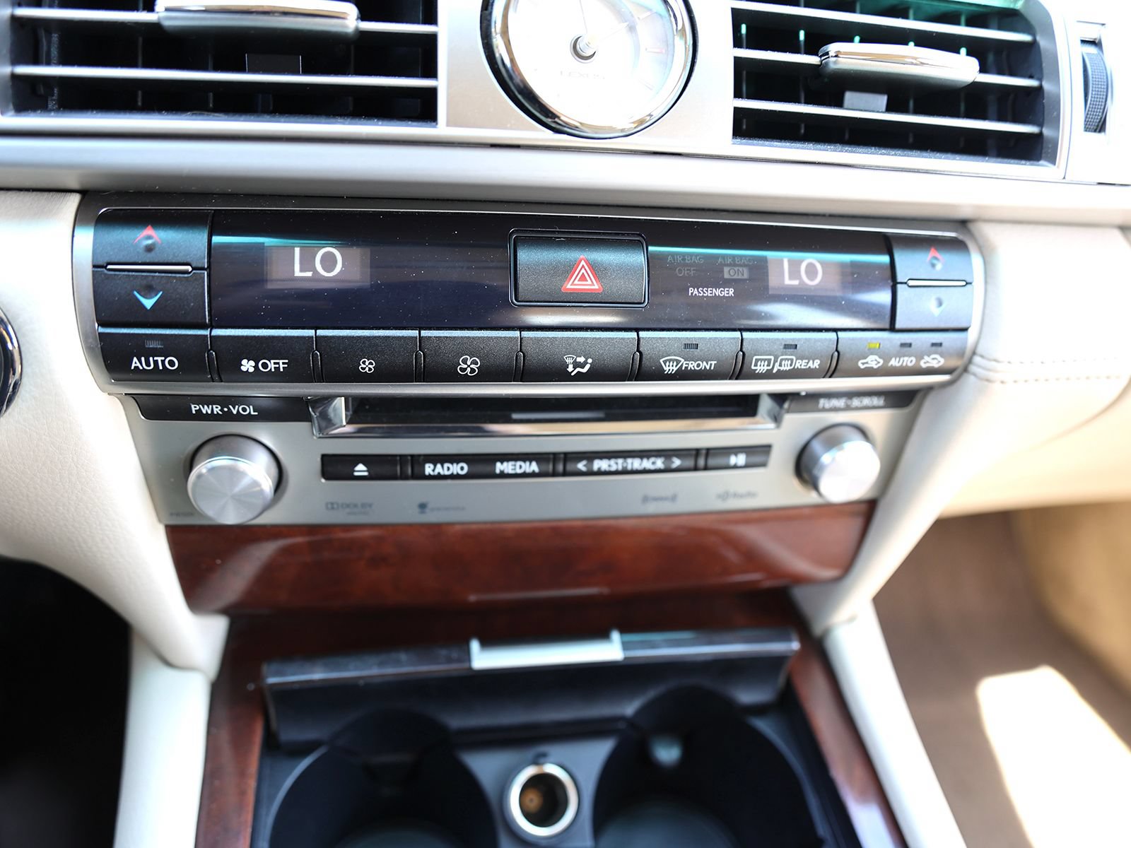 Used 2013 Lexus LS 460 AWD w/ Comfort Pkg image 27