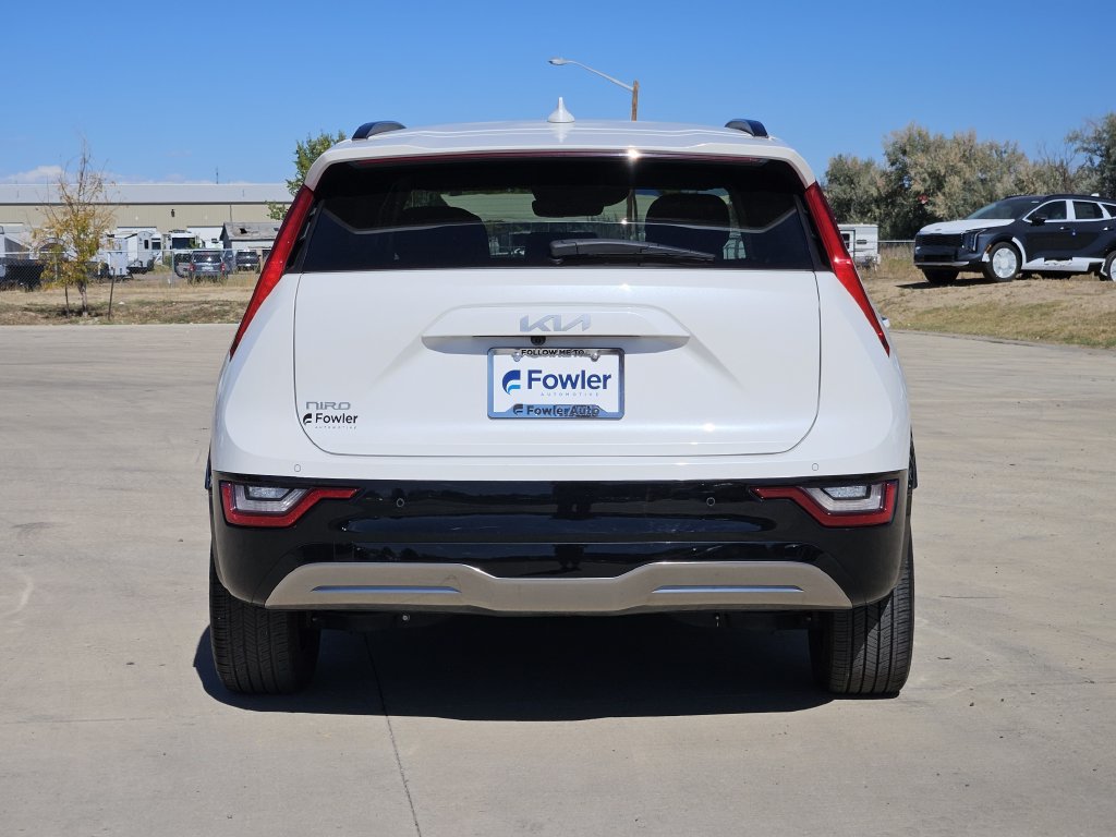 Certified 2024 Kia Niro Wave FWD image 7