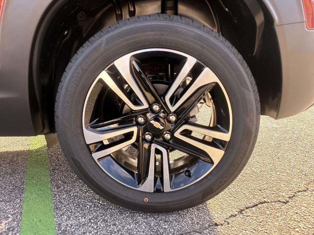 New 2025 Chevrolet TrailBlazer LT w/ Convenience Package image 11