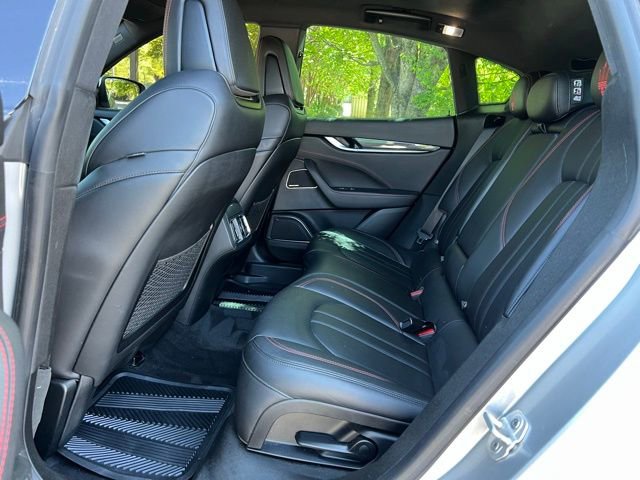 Used 2017 Maserati Levante S AWD/4WD image 16