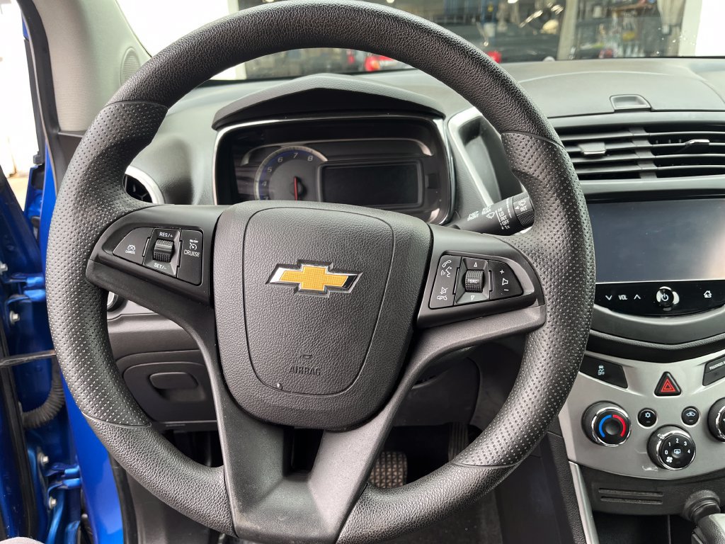 Used 2015 Chevrolet Trax LT AWD/4WD image 15