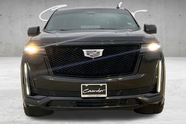 Used 2022 Cadillac Escalade Sport Platinum w/ LPO, ONYX Package AWD/4WD image 2