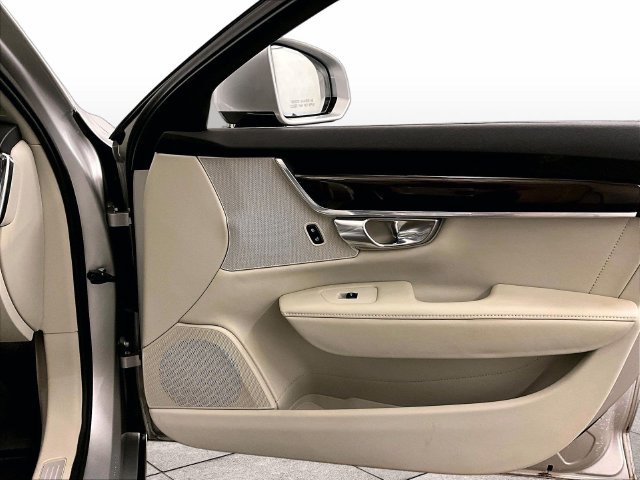 Used 2017 Volvo S90 T6 Momentum w/ Vision Package AWD/4WD image 23