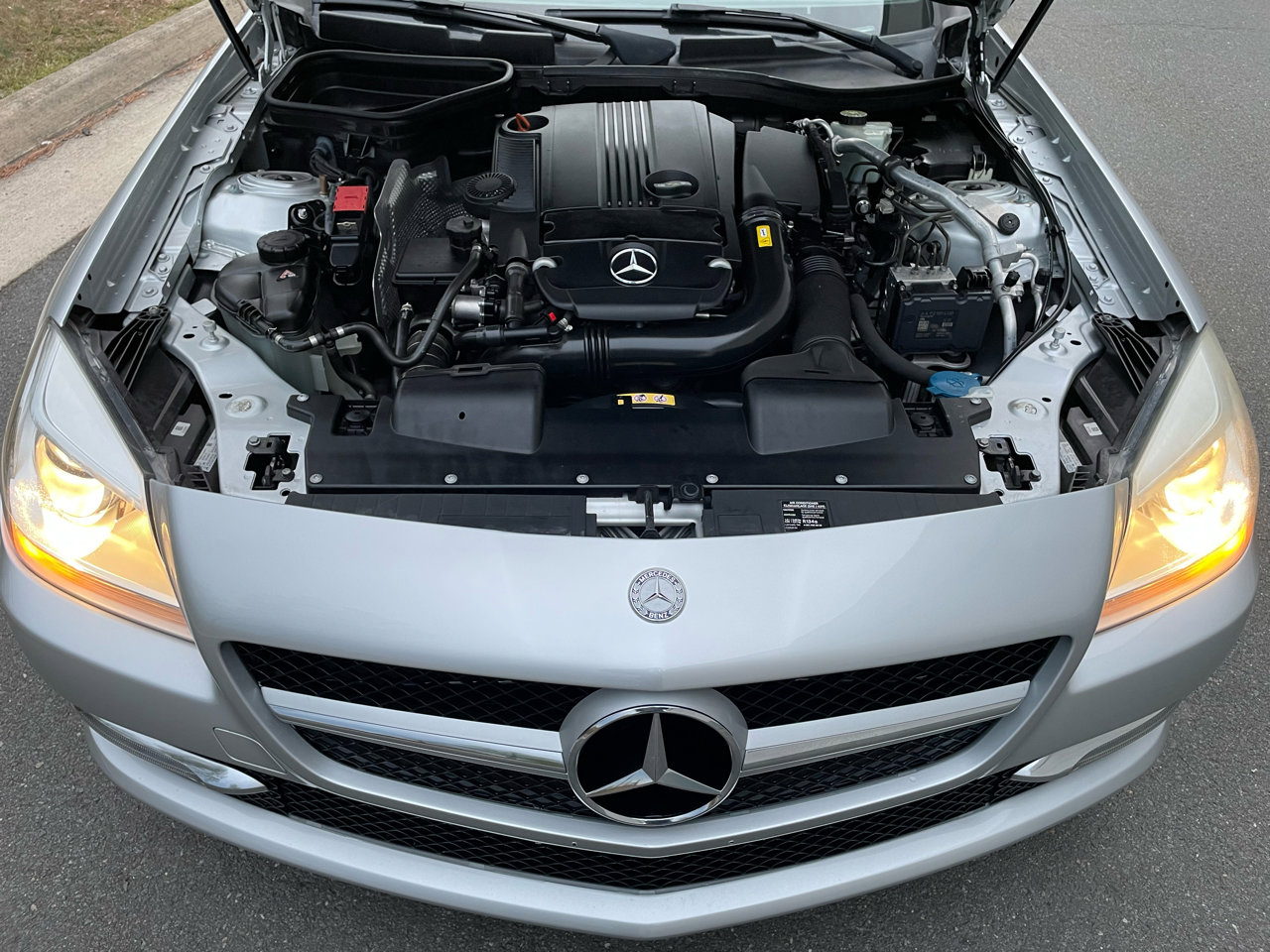 Used 2013 Mercedes-Benz SLK 250 image 27