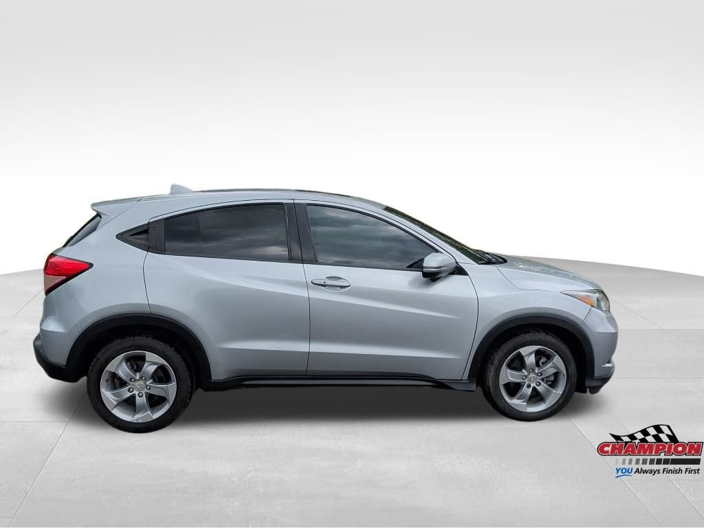Used 2017 Honda HR-V EX image 5