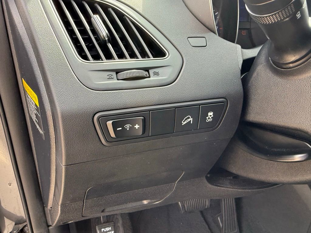 Used 2014 Hyundai Tucson SE image 12