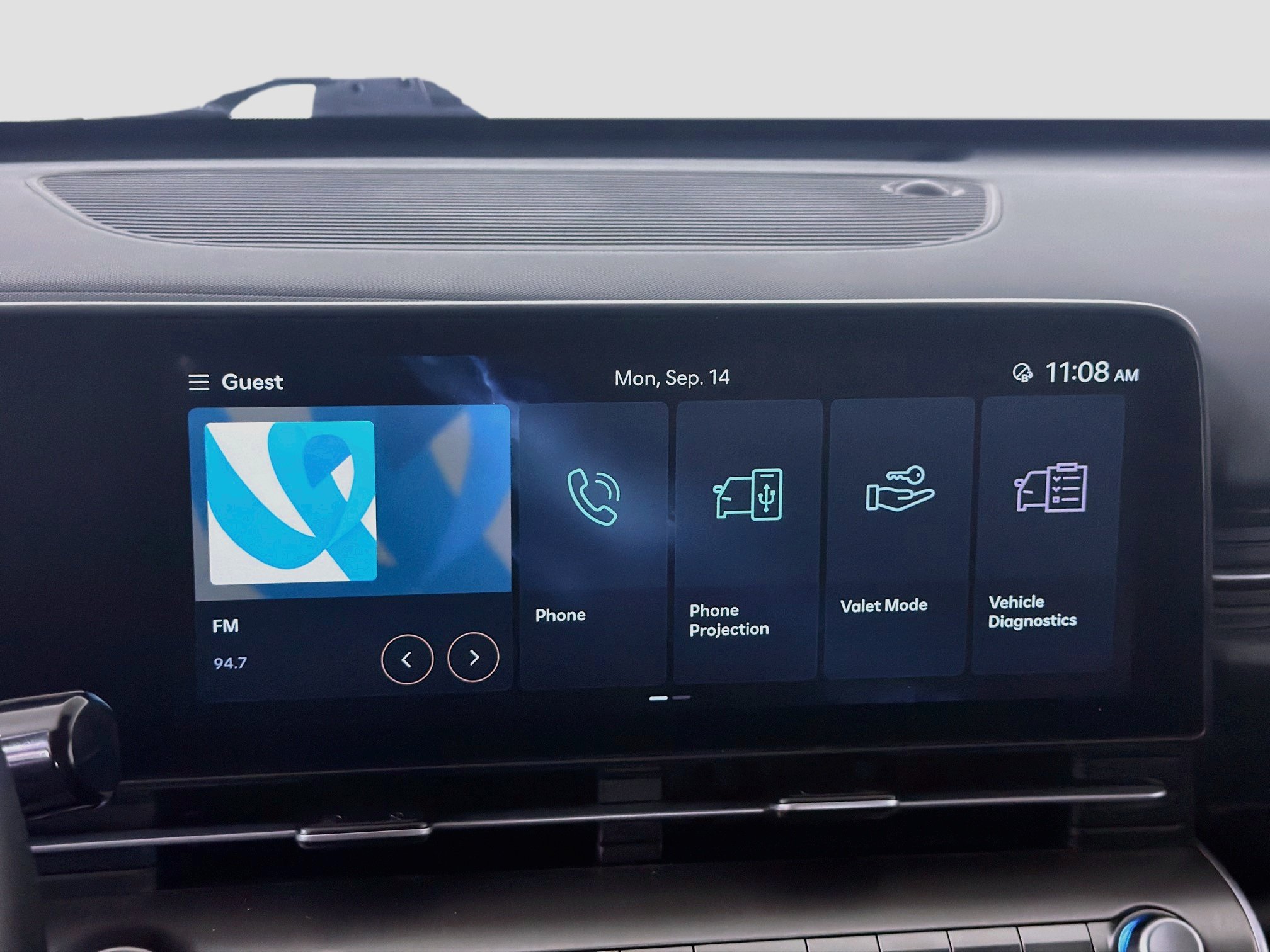 Used 2025 Hyundai Kona SEL FWD image 19