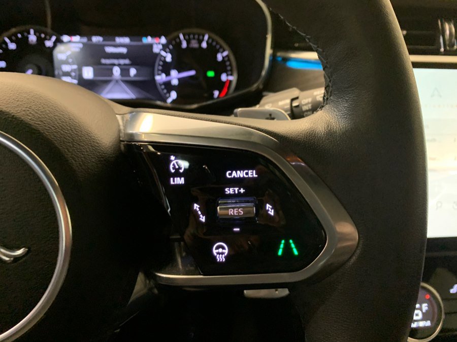 Used 2023 Jaguar F-PACE S AWD/4WD image 21