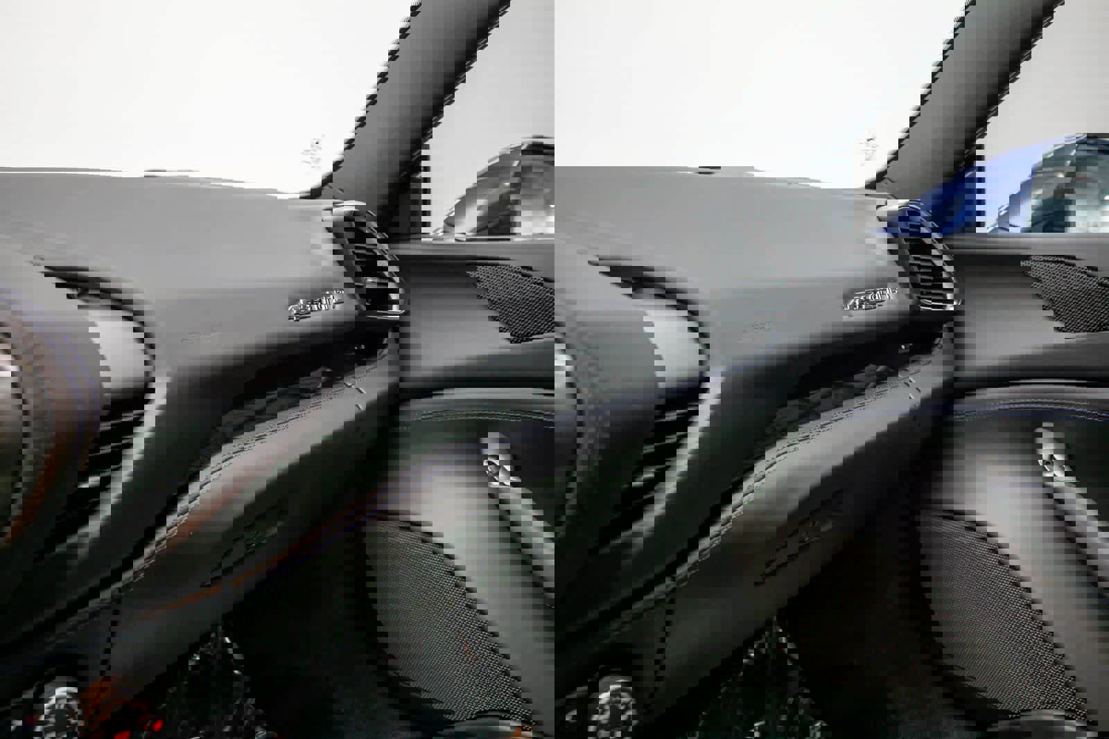 Used 2018 Ferrari 488 GTB image 37