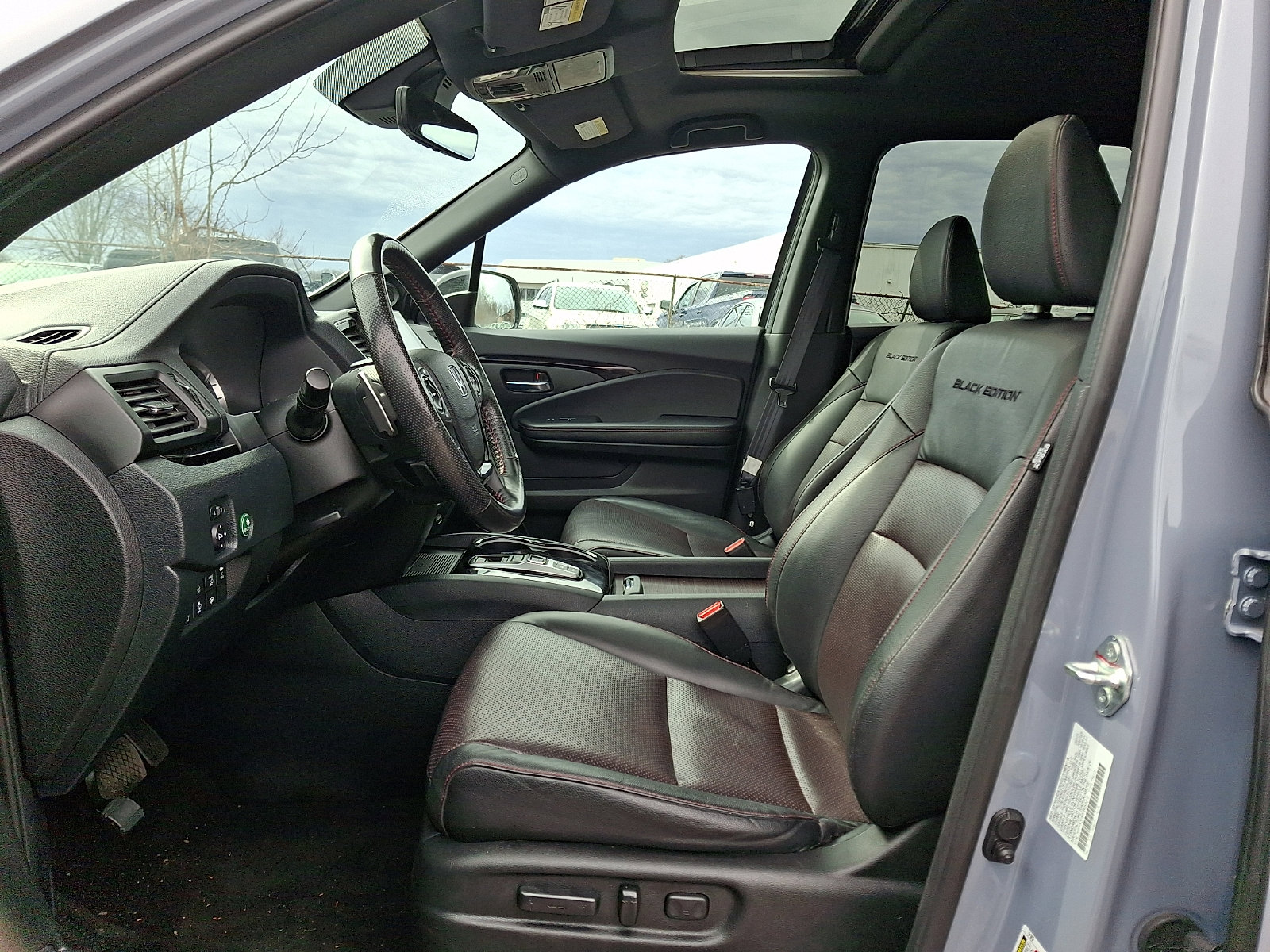 Used 2023 Honda Ridgeline Black Edition image 13