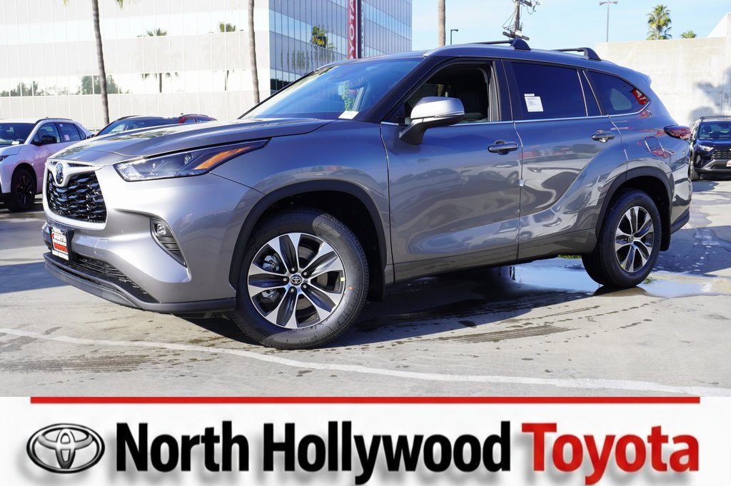 New 2026 Toyota Highlander XLE