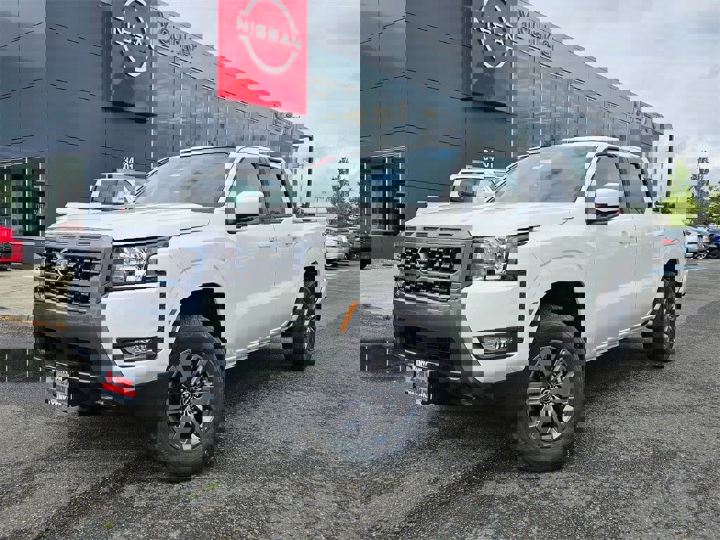 New 2025 Nissan Frontier SV w/ SV Convenience Package