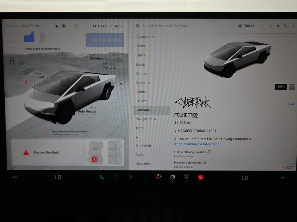 Used 2024 Tesla Cybertruck AWD Crew Cab image 20