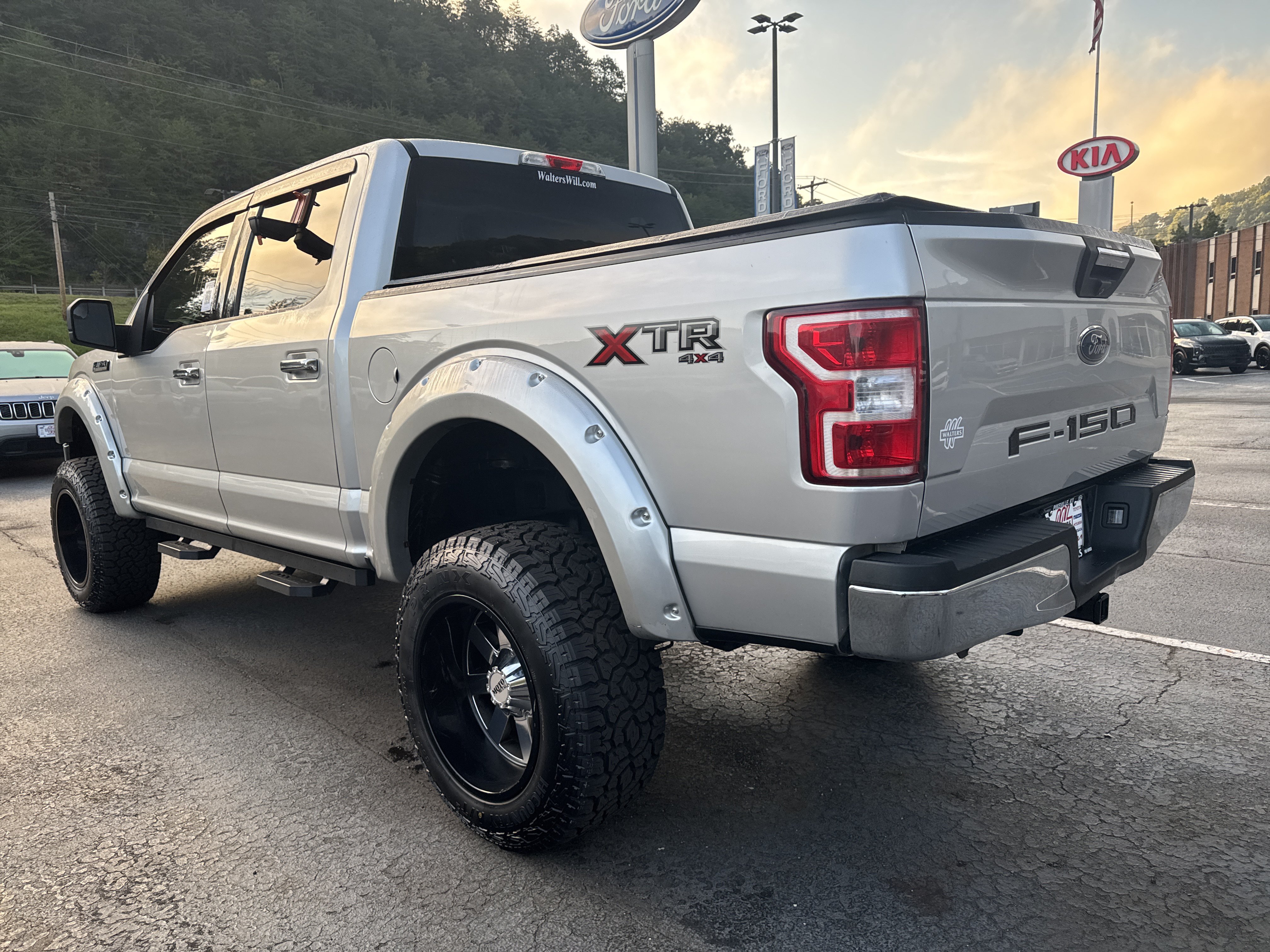 Used 2018 Ford F150 XLT w/ XTR Package AWD/4WD image 5