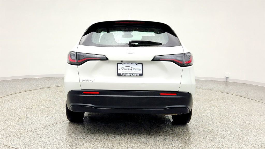 Used 2025 Honda HR-V LX image 6