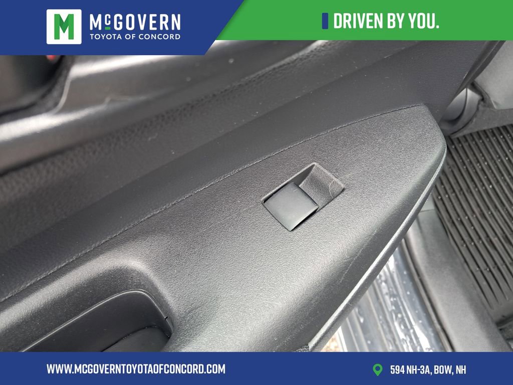 Used 2023 Toyota Corolla LE image 21