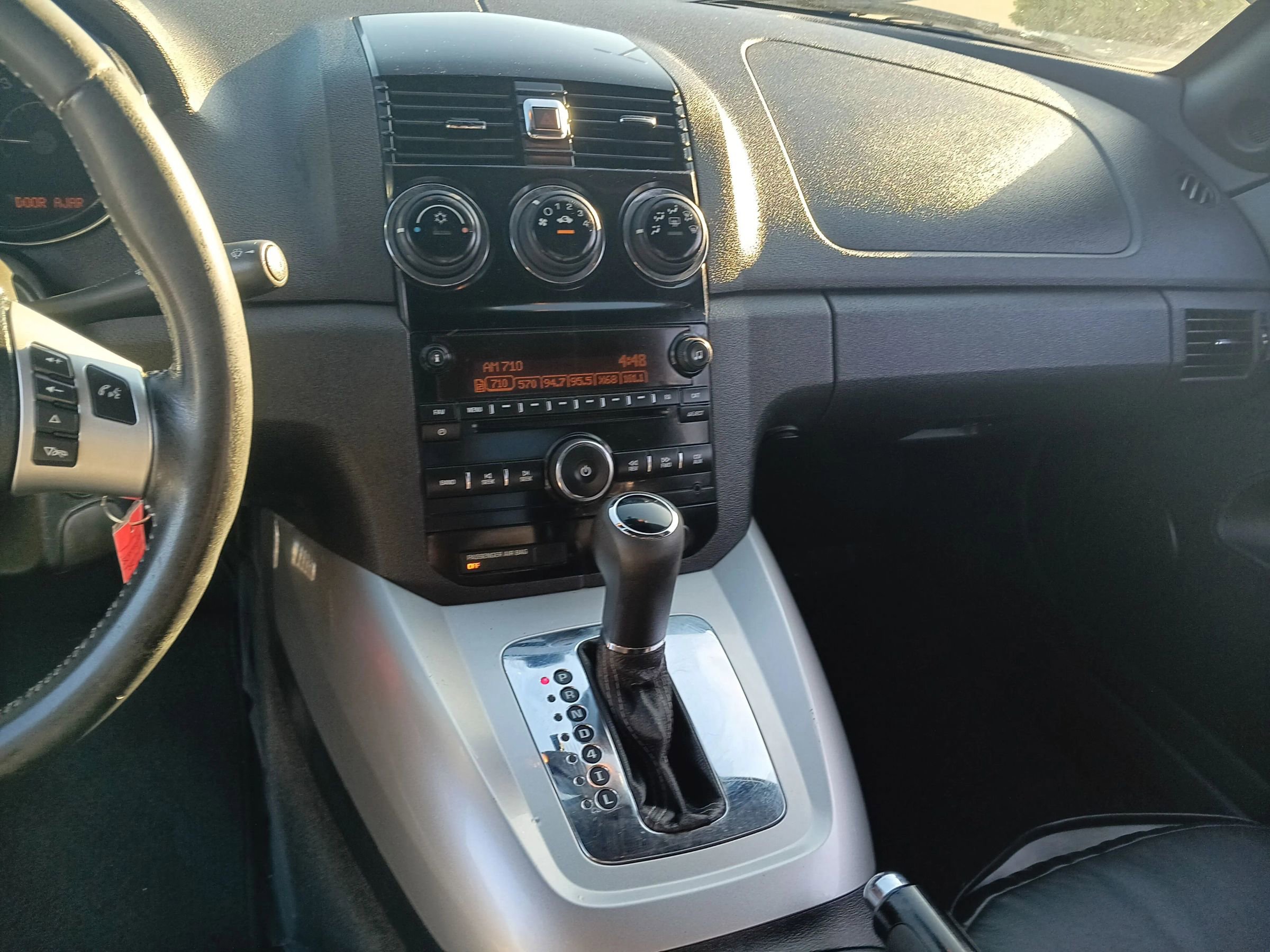 Used 2009 Saturn Sky w/ Premium Trim Package image 26