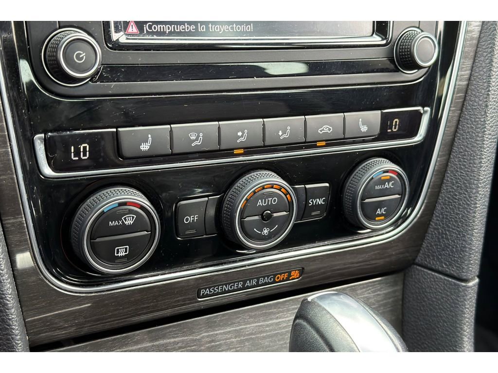 Used 2017 Volkswagen Passat 1.8T SE w/ SE Lighting Package image 21