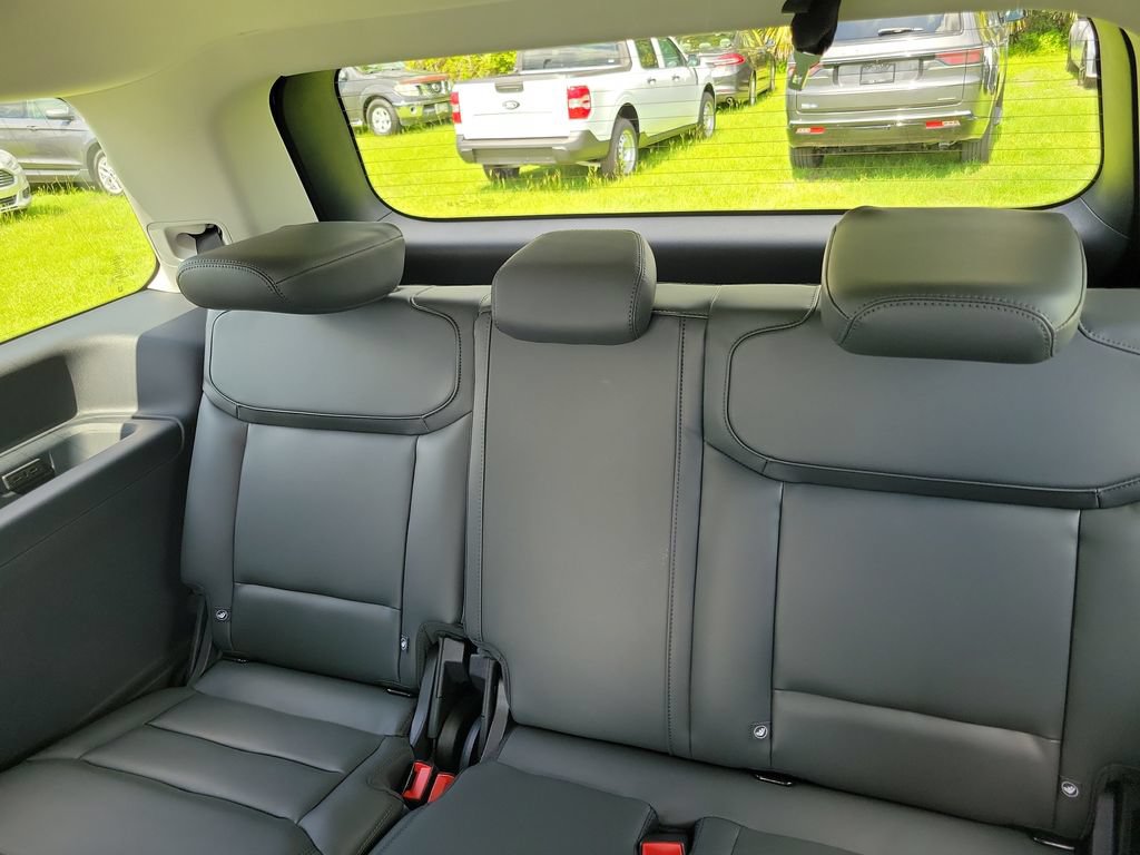 New 2027 Ford Expedition Active RWD image 13
