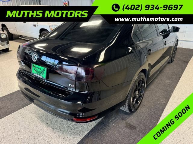 Used 2016 Volkswagen Jetta SE FWD image 3