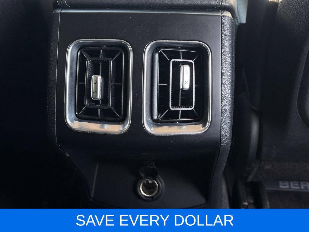 Used 2025 Kia Sorento S w/ Panoramic Sunroof Package FWD image 18