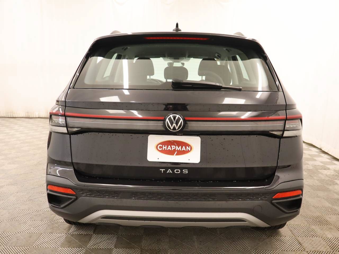 Used 2025 Volkswagen Taos S FWD image 5