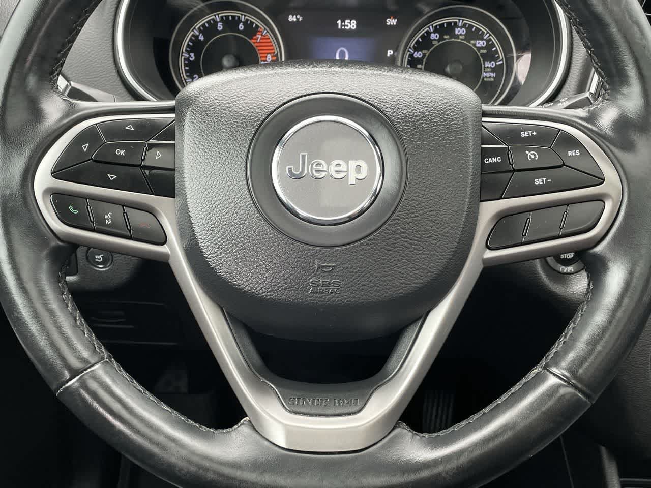 Used 2019 Jeep Cherokee Limited AWD/4WD image 10