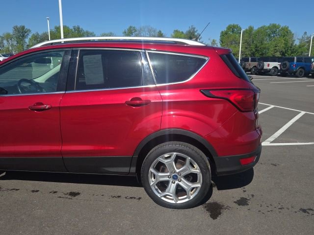 Used 2019 Ford Escape Titanium AWD/4WD image 15