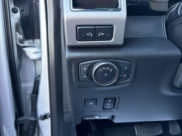 Used 2019 Ford F250 Platinum w/ FX4 Off-Road Package AWD/4WD image 17