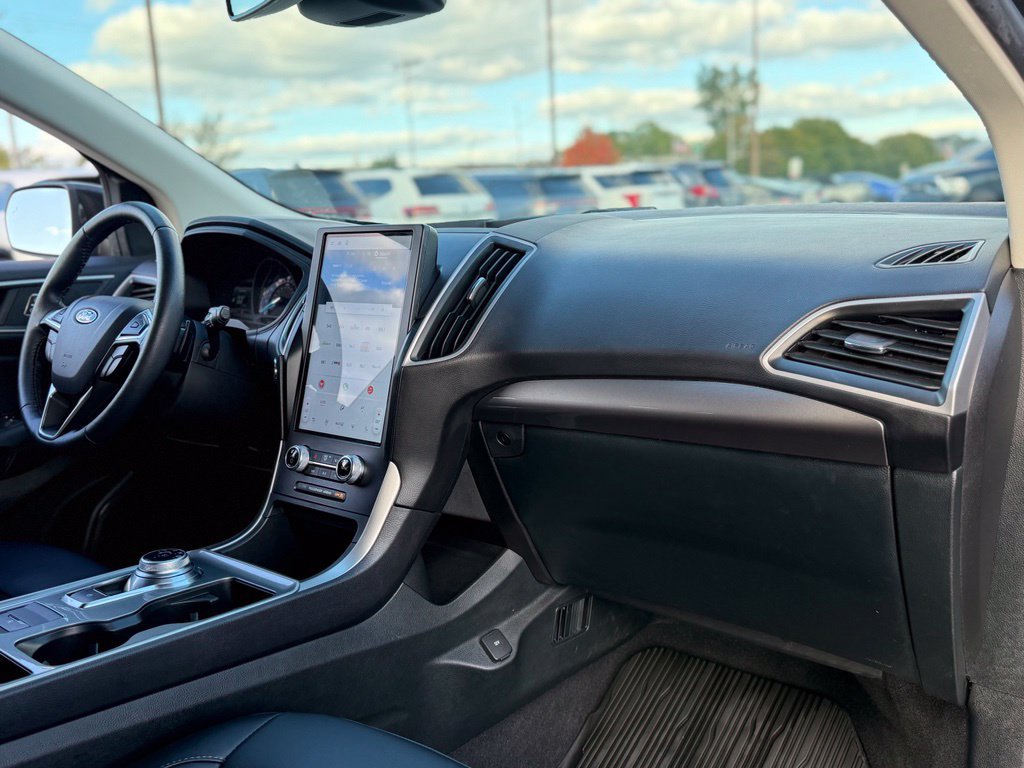 Certified 2024 Ford Edge SEL w/ Convenience Package AWD/4WD image 14